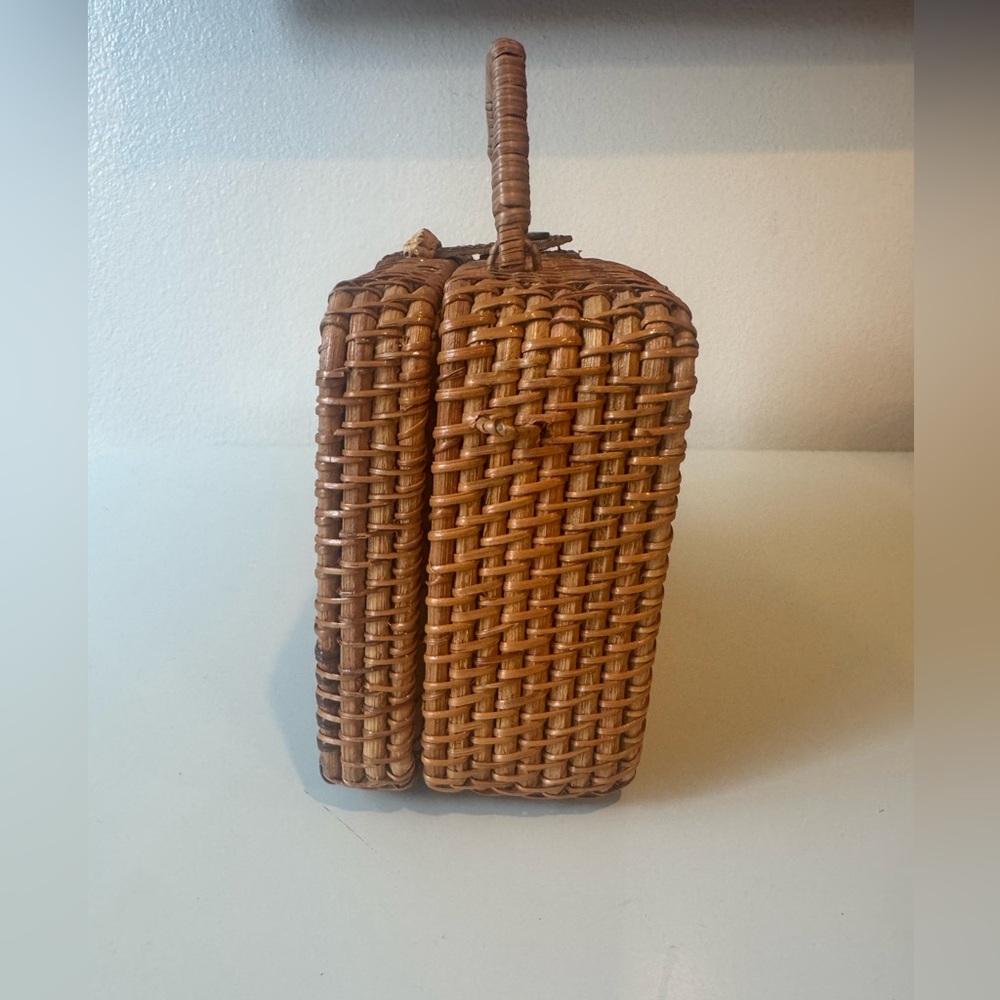 Vintage Style Woven Rattan Box Handbag in Brown w/Detachable Leather Strap - Picture 3 of 9